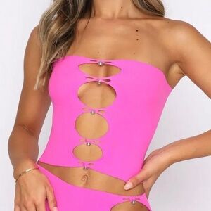 WHITE FOX Triggered Crop - Bright Pink